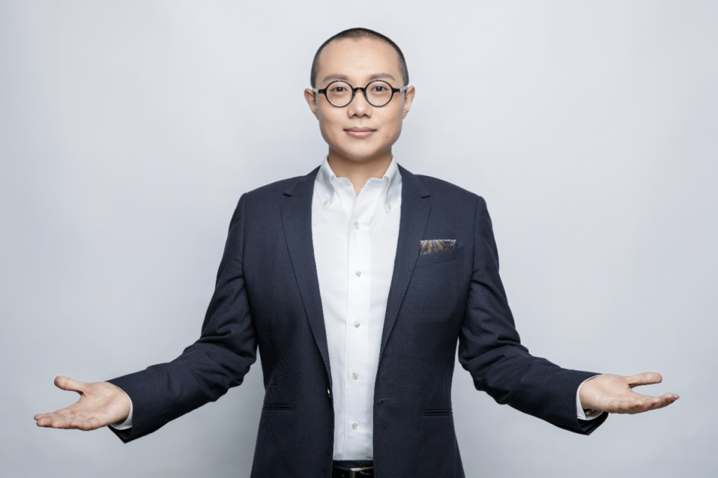 用設(shè)計(jì)美學(xué)對(duì)話品質(zhì)生活 青山周平見證松下&保時(shí)捷設(shè)計(jì)合作新品-鋒巢網(wǎng)