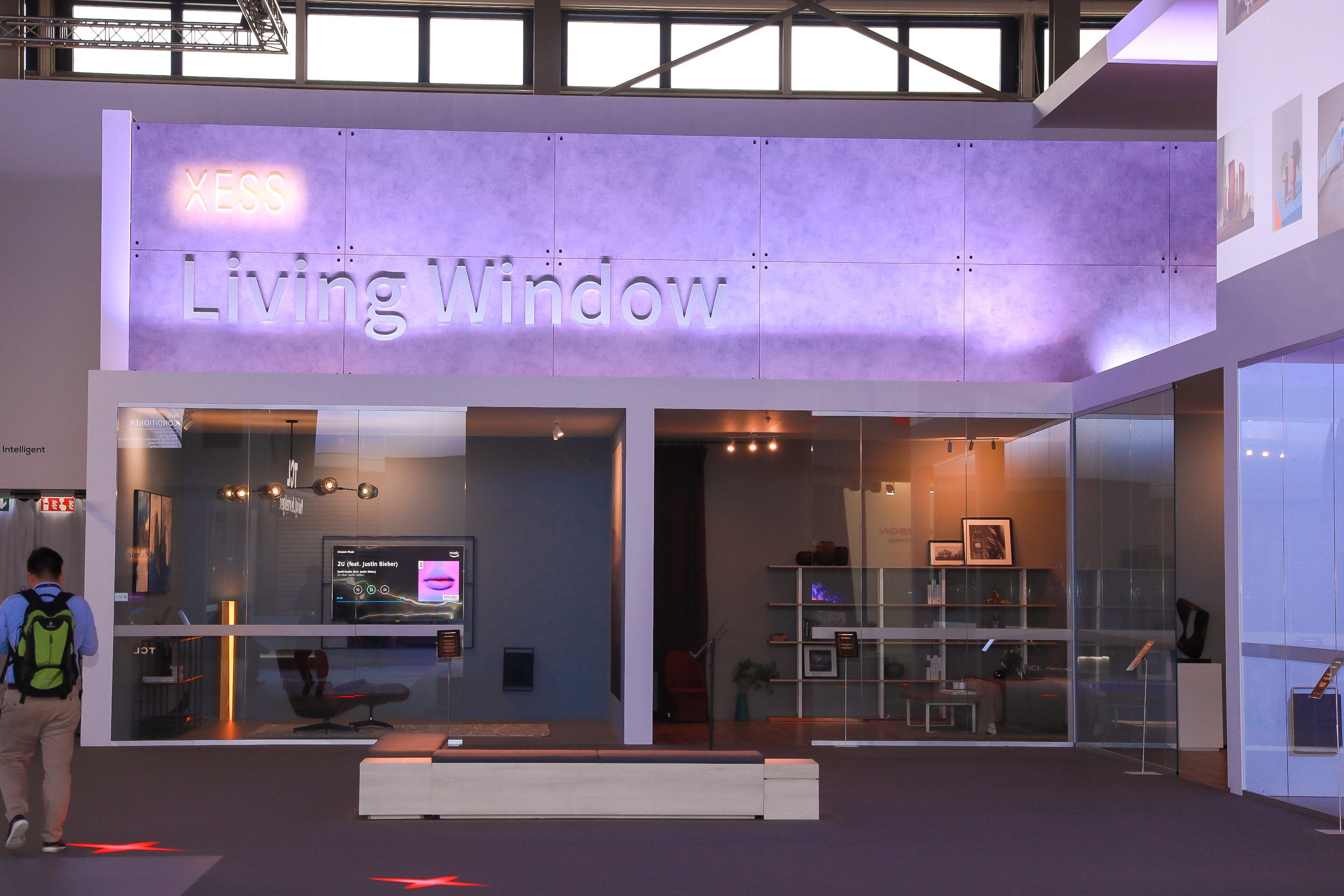 【德國IFA2018 鋒巢網(wǎng)直擊】TCL電視時尚匠心設(shè)計 引發(fā)國內(nèi)外媒體熱議-鋒巢網(wǎng)