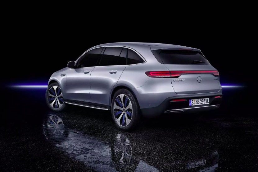 奔馳首款SUV電動汽車 EQC 問世-鋒巢網(wǎng)
