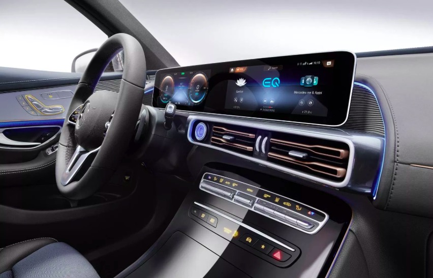 奔馳首款SUV電動汽車 EQC 問世-鋒巢網(wǎng)