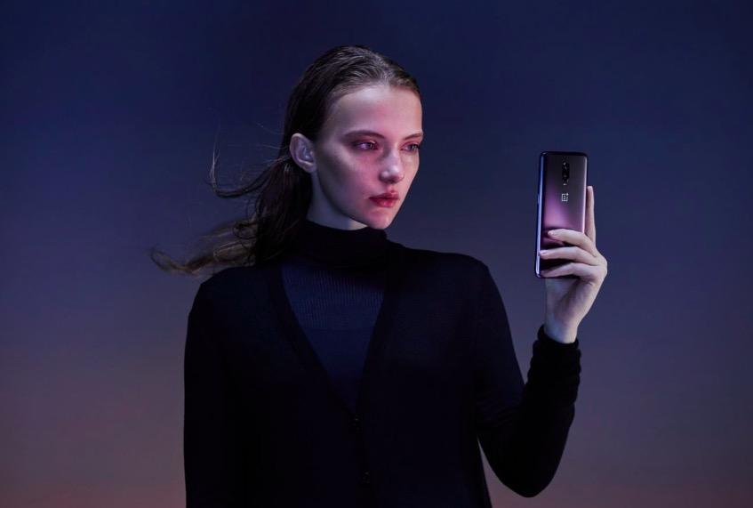 極速光感屏幕指紋 一加6T國內(nèi)發(fā)布獲好評-鋒巢網(wǎng)