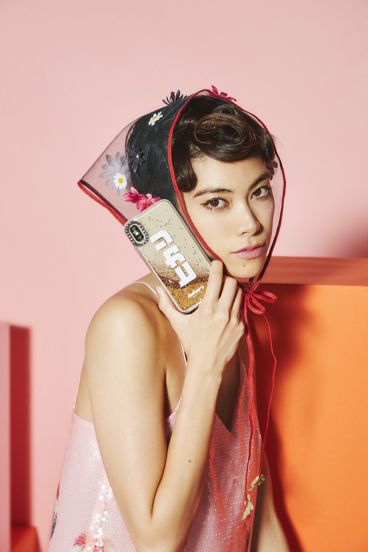 Hikari Mori 攜手 CASETiFY 打造聯(lián)名 iPhone手機殼-鋒巢網(wǎng)