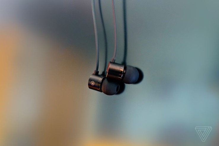 2018年科技報(bào)告:耳機(jī)-鋒巢網(wǎng)