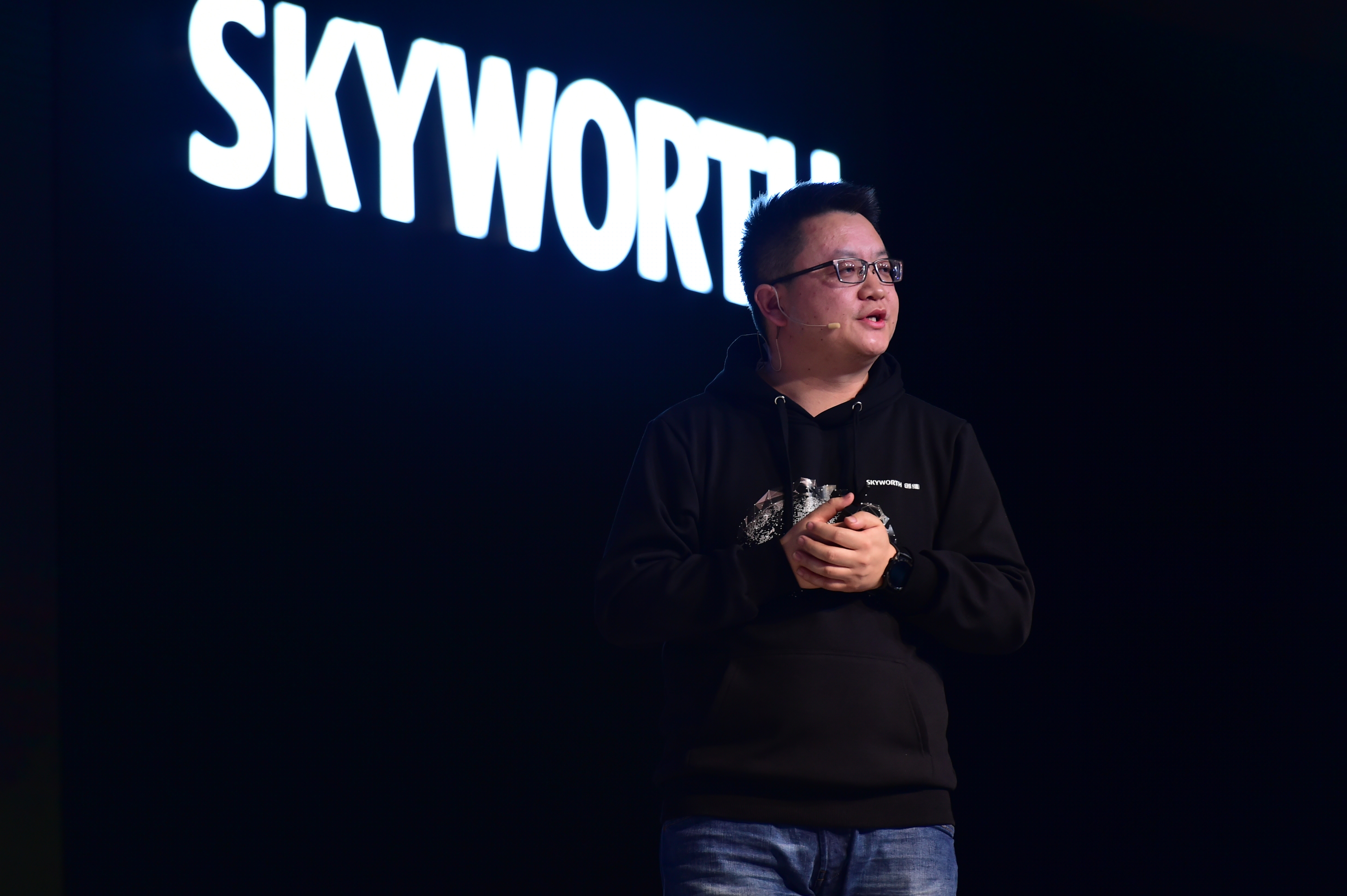 創(chuàng)維全球發(fā)布會，從征服中國到引領(lǐng)世界-鋒巢網(wǎng)