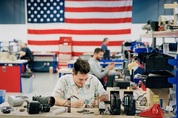 Palmer Luckey的公司獲得了五角大樓Maven AI項(xiàng)目的合同-鋒巢網(wǎng)