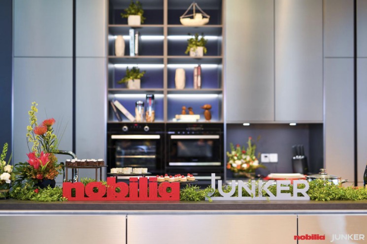 博西家電旗下容格家電亮相AWE ?攜手德國(guó)柏麗打造現(xiàn)代廚房典范-鋒巢網(wǎng)