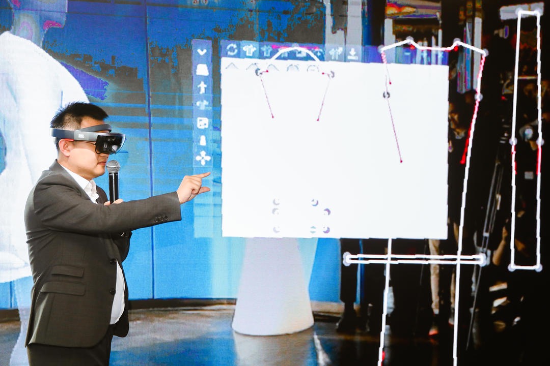 牧羊人發(fā)布AR服裝設(shè)計軟件 開拓紡織業(yè)新玩法-鋒巢網(wǎng)