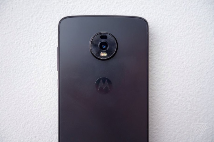 摩托羅拉的Moto Z4保持著Moto Mod的夢(mèng)想-鋒巢網(wǎng)