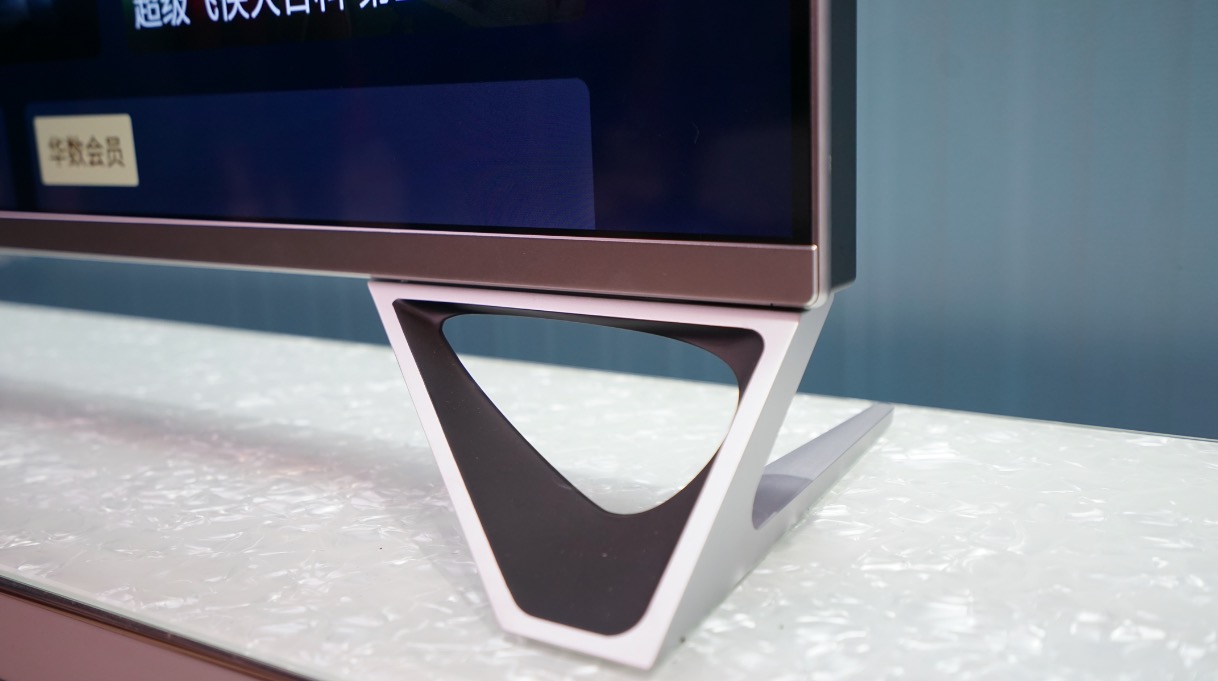 樂融Letv超強(qiáng)回歸：聯(lián)手漫威，起航健康“凈藍(lán)”護(hù)眼-鋒巢網(wǎng)