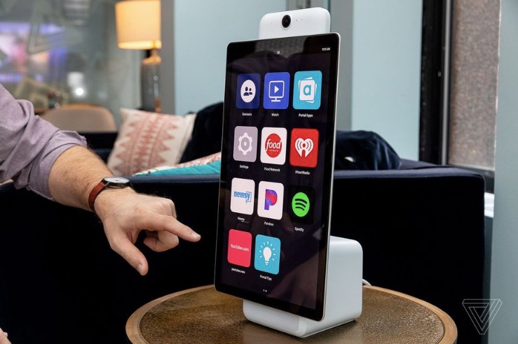 Facebook計(jì)劃今年推出新的門(mén)戶硬件-鋒巢網(wǎng)