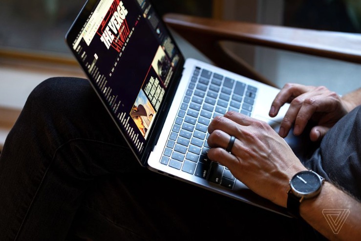 蘋果剛剛暗示，今年可能還會有幾款MacBook的更新-鋒巢網(wǎng)