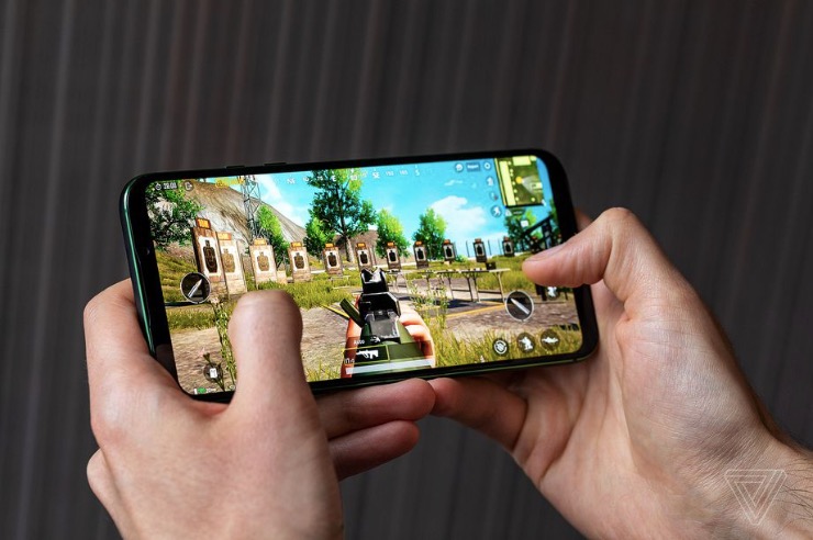 黑鯊2的壓敏屏幕使手機(jī)游戲變得更好-鋒巢網(wǎng)