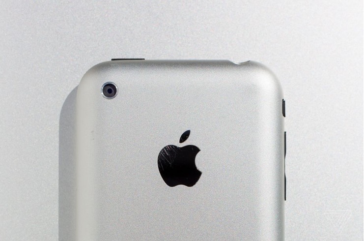 時代的終結(jié):喬尼·伊夫在蘋果和科技行業(yè)留下的不可磨滅的印記-鋒巢網(wǎng)