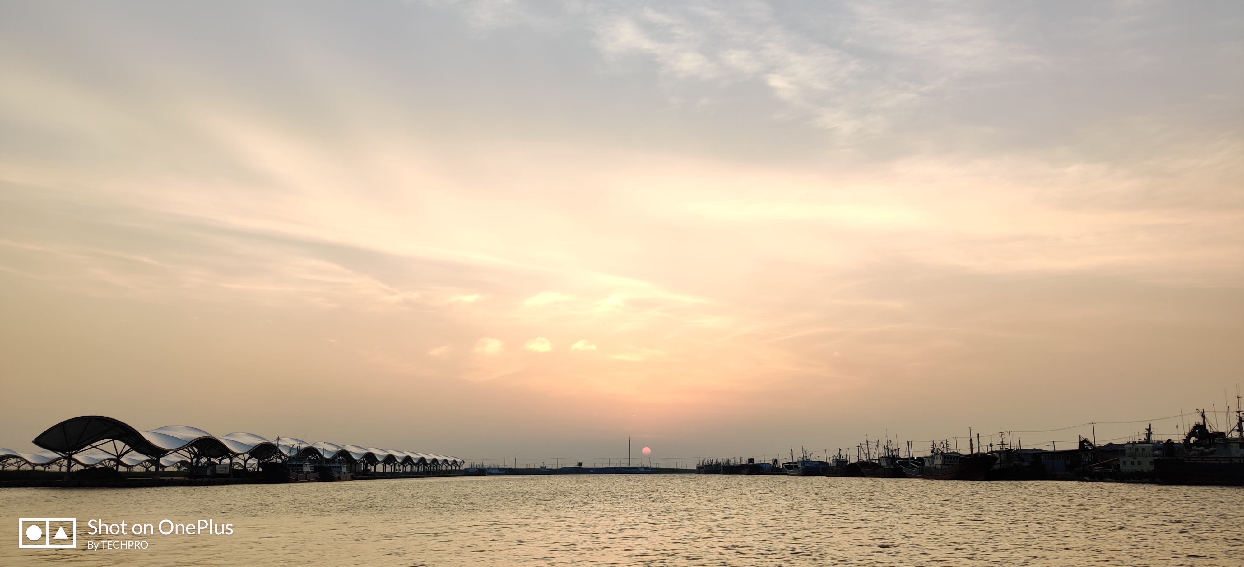 「KO眾生」一加7真實力酷感體驗-鋒巢網(wǎng)