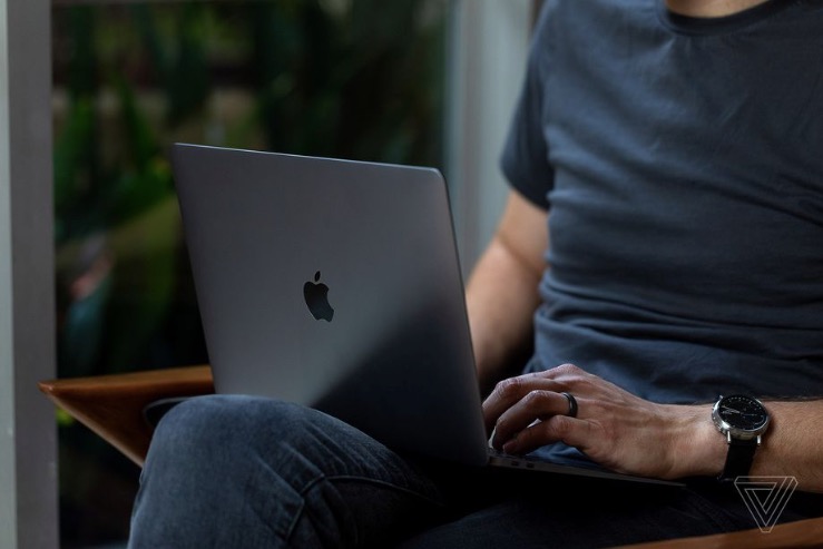 蘋(píng)果正在悄悄地從mac電腦上移除Zoom的網(wǎng)絡(luò)服務(wù)器軟件-鋒巢網(wǎng)