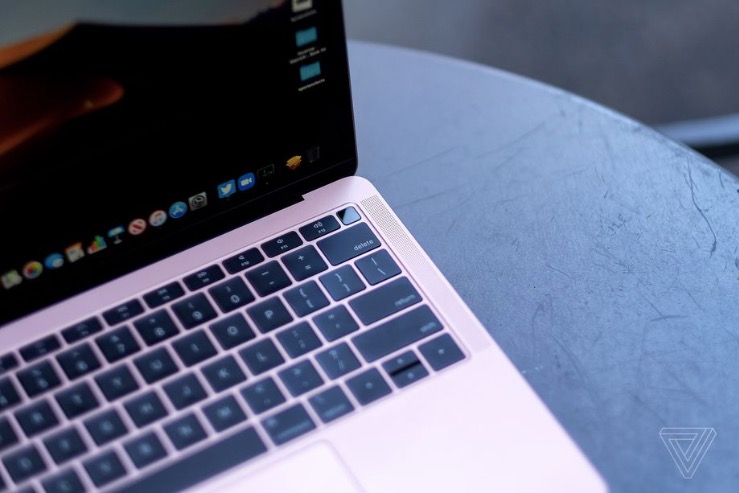 蘋果公司今年將開始淘汰MacBook的蝶形鍵盤-鋒巢網(wǎng)