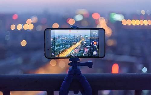 中國(guó)直播江湖恩仇錄-鋒巢網(wǎng)