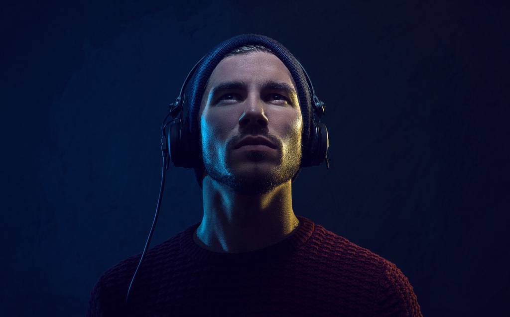 “喪”歌進(jìn)行時-鋒巢網(wǎng)