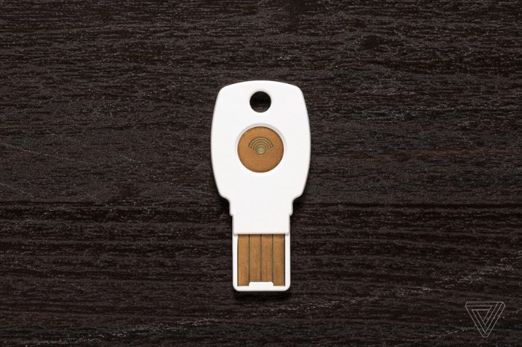 谷歌開始在加拿大、日本、英國和法國銷售其泰坦安全密鑰-鋒巢網(wǎng)