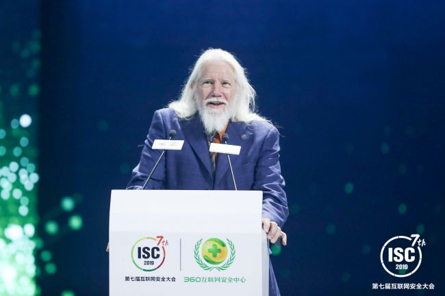 ISC互聯(lián)網(wǎng)安全大會(huì)隆重開(kāi)幕 360周鴻祎提網(wǎng)絡(luò)戰(zhàn) 引人深思-鋒巢網(wǎng)