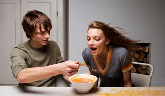 這年頭，誰沒喝過幾碗“偽”雞湯？-鋒巢網(wǎng)