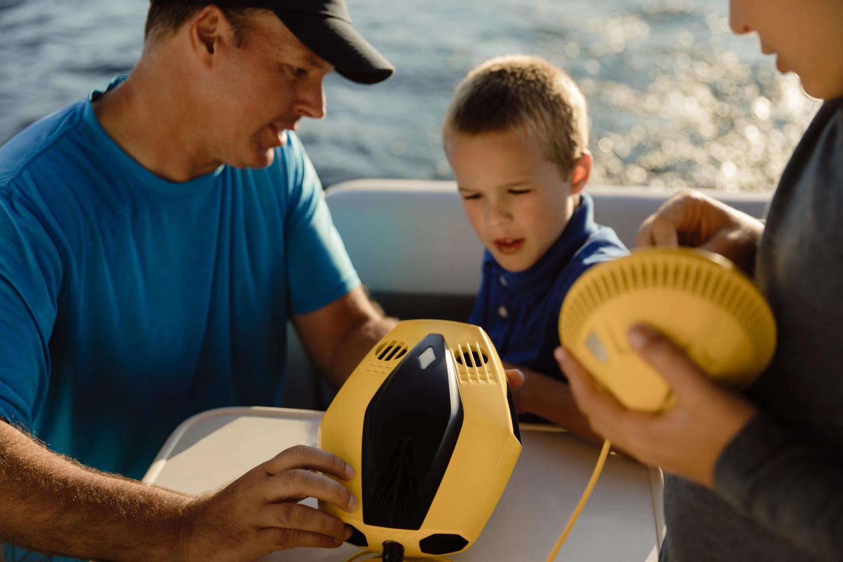 潛行創(chuàng)新發(fā)布全球最小潛拍無(wú)人機(jī)“潛行多?！?鋒巢網(wǎng)