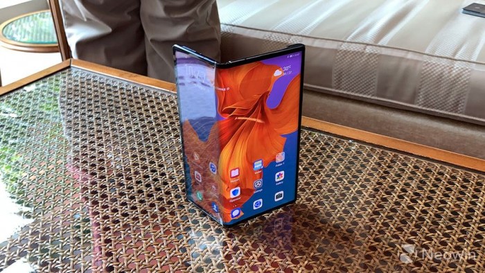 確認(rèn)！華為Mate X不會搭載谷歌服務(wù)和應(yīng)用-鋒巢網(wǎng)