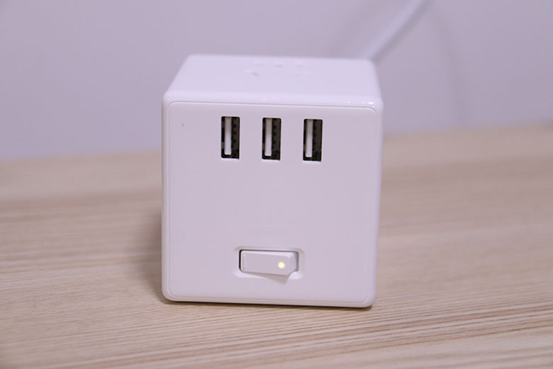 出差旅行神器 米家魔方轉(zhuǎn)換器一個(gè)就夠了！-鋒巢網(wǎng)