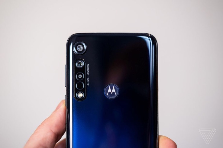 摩托羅拉承諾在2020年發(fā)布閃電般的旗艦手機-鋒巢網(wǎng)