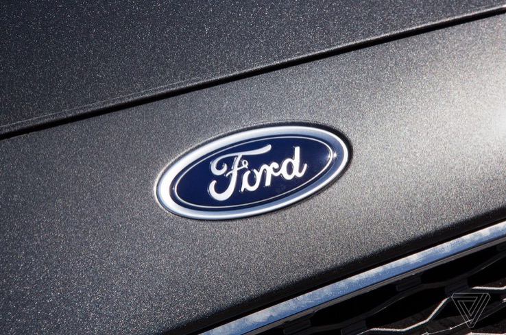 福特與特斯拉和通用汽車一起幫助提供呼吸機(jī)和口罩-鋒巢網(wǎng)