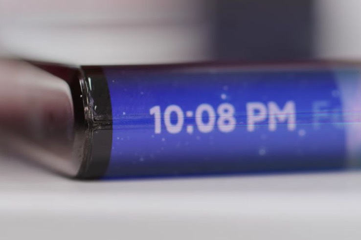 在MKBHD的動手操作視頻中可以看到小米Mi Mix Alpha-鋒巢網(wǎng)