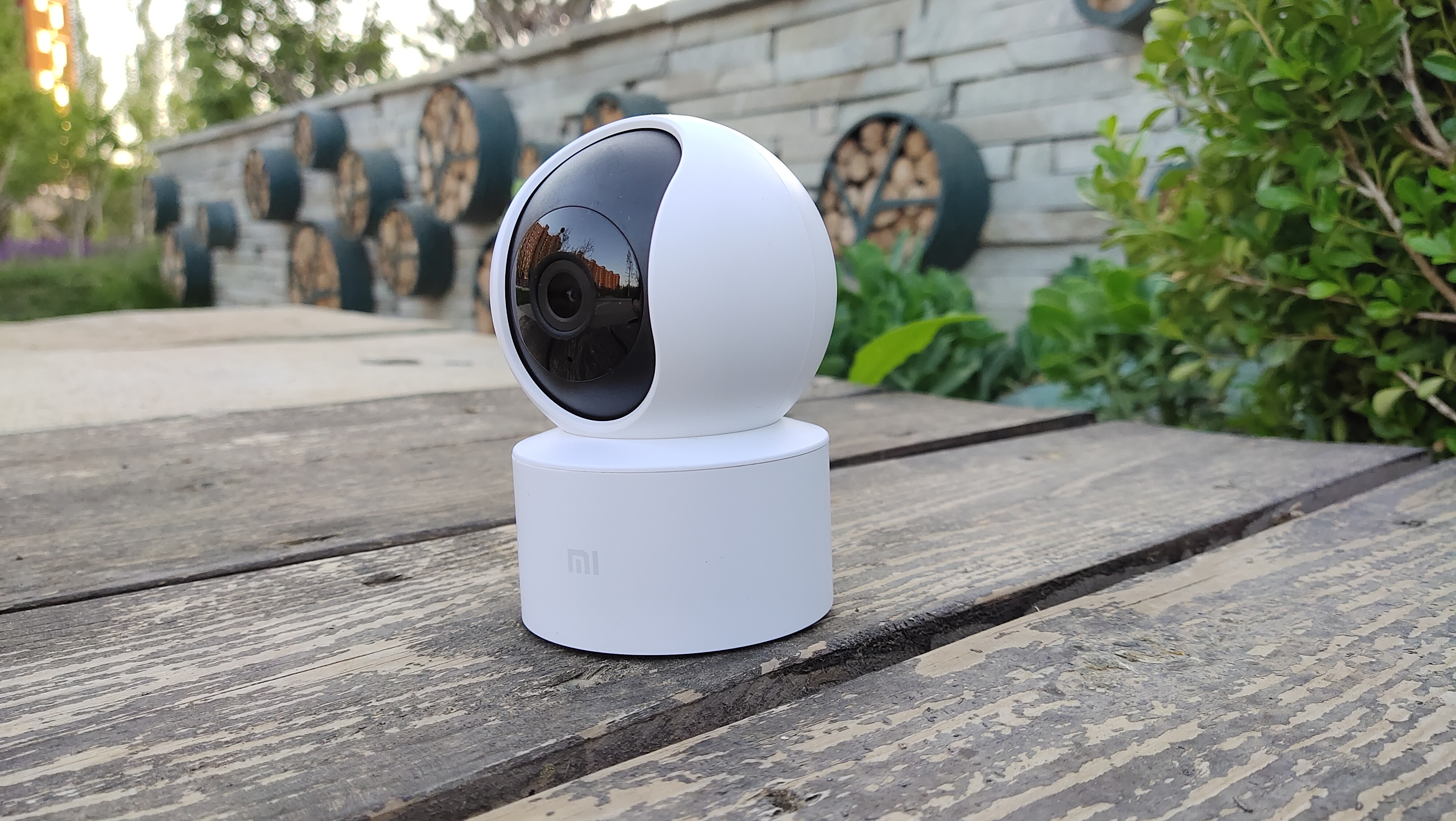 守護(hù)神家中坐！小米智能攝像機(jī)云臺(tái)版SE體驗(yàn)-鋒巢網(wǎng)