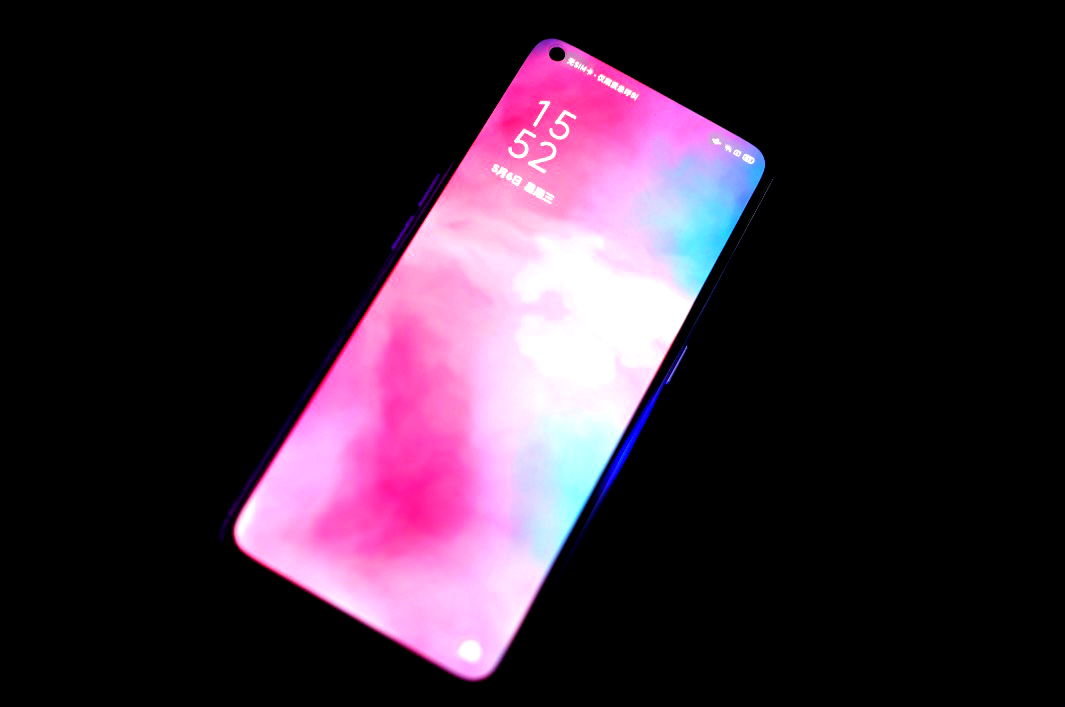 OPPO Ace2輕體驗(yàn)：值得入手的高顏值游戲手機(jī)-鋒巢網(wǎng)