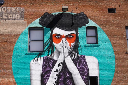 大佬變“網(wǎng)紅”，直播帶貨哪家強？-鋒巢網(wǎng)