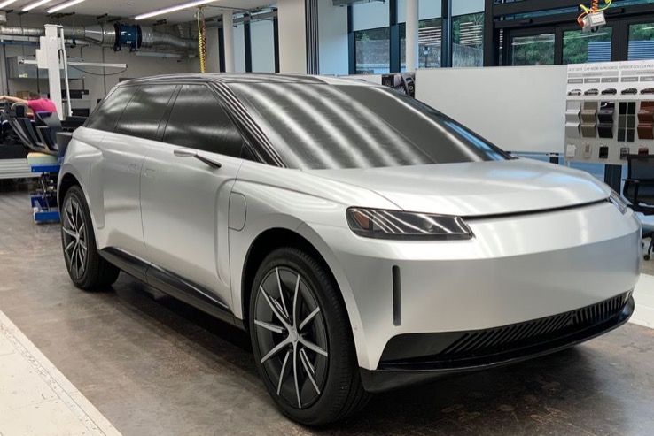 戴森公司分享了其被取消的電動SUV的新照片和視頻-鋒巢網(wǎng)