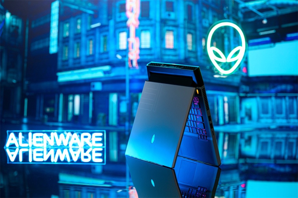 賽博之美，外星人全新 m15/m17 2020 版發(fā)布-鋒巢網(wǎng)