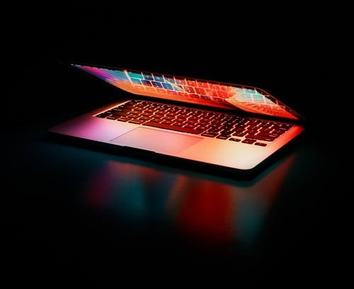 談“黑”色變，互聯(lián)網(wǎng)杠精無(wú)處不在-鋒巢網(wǎng)