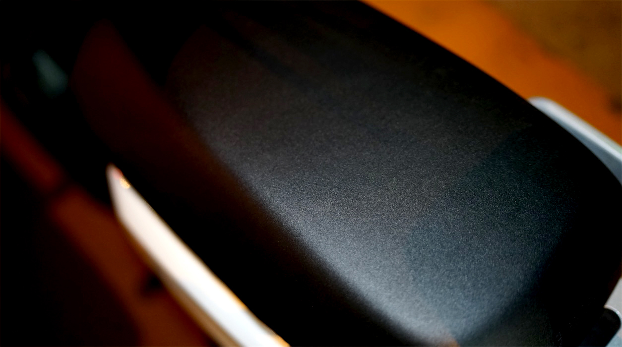 雅迪V1城市體驗(yàn)：舒適輕便，騎行動(dòng)力更強(qiáng)-鋒巢網(wǎng)