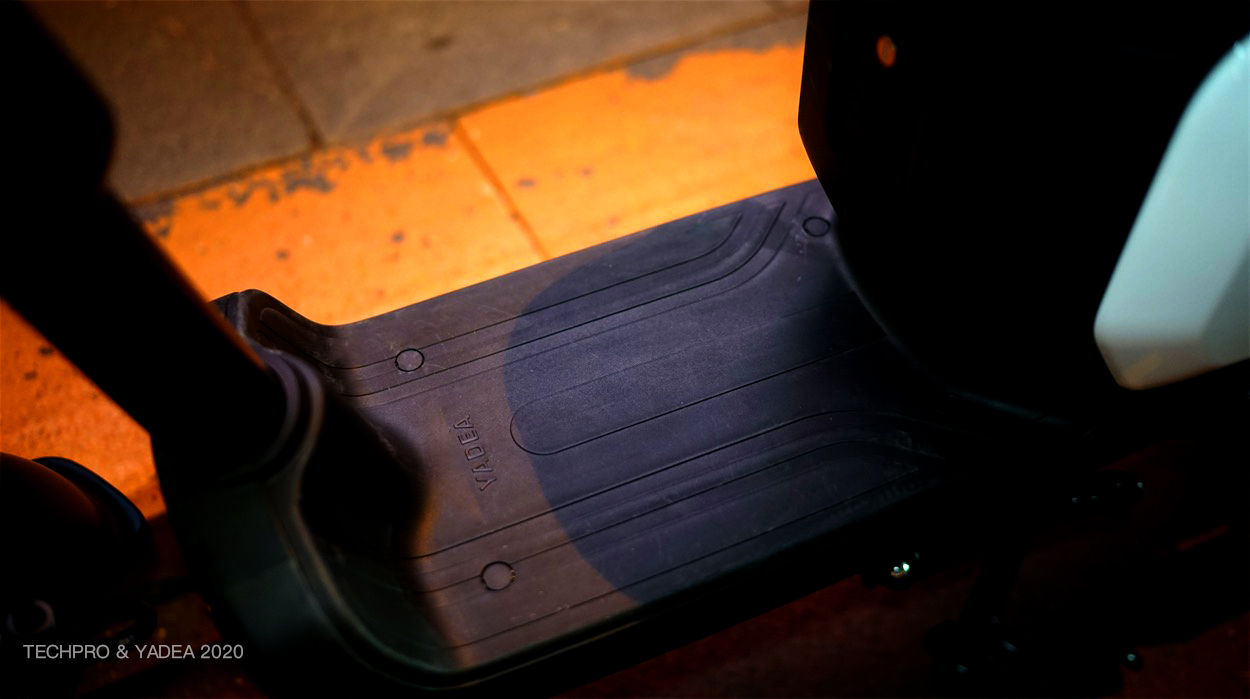 雅迪V1城市體驗(yàn)：舒適輕便，騎行動(dòng)力更強(qiáng)-鋒巢網(wǎng)