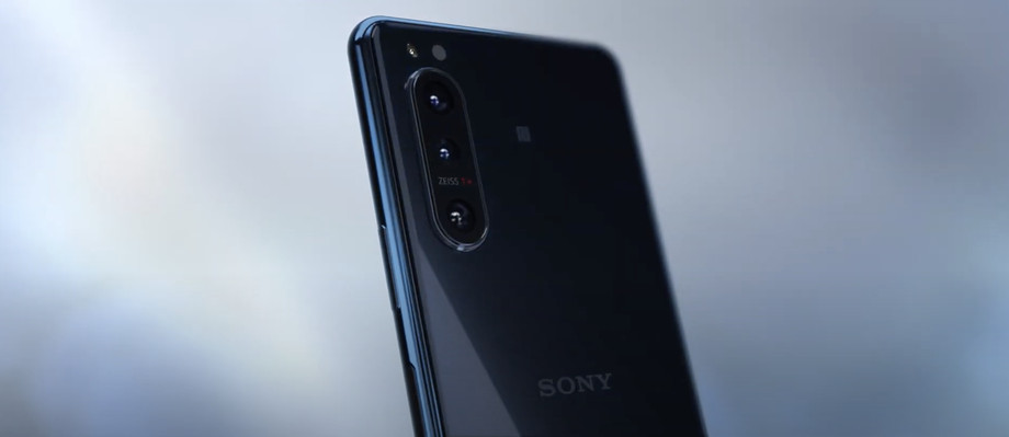 索尼Xperia 5 II泄露了一個(gè)新的120Hz顯示器和耳機(jī)插孔-鋒巢網(wǎng)