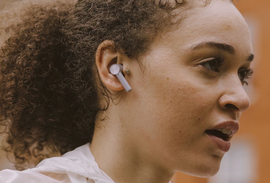 一加推出更便宜的一加Buds Z——這次是入耳式的-鋒巢網(wǎng)