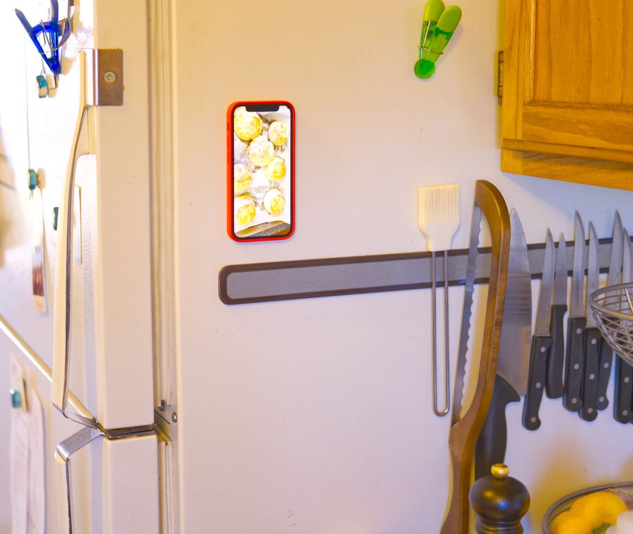 蘋(píng)果的MagSafe錢(qián)包現(xiàn)在有了更多的競(jìng)爭(zhēng)者-鋒巢網(wǎng)