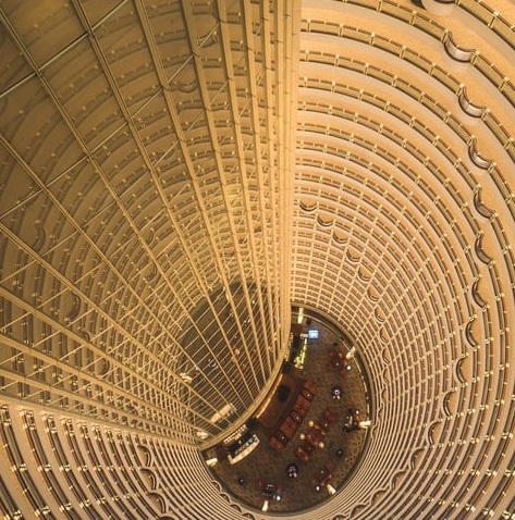 手機(jī)「硬核聯(lián)盟」搖搖欲墜-鋒巢網(wǎng)