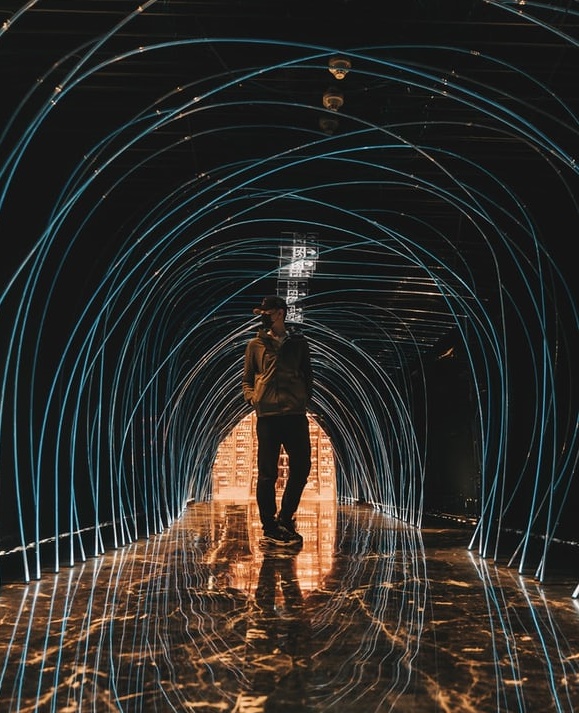 揪出那個(gè)“匿名發(fā)帖人”-鋒巢網(wǎng)