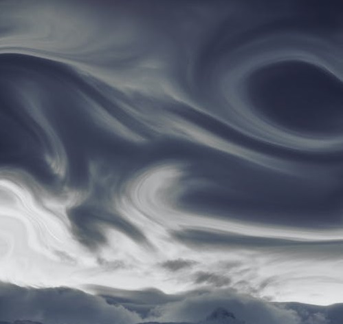 騰訊“游戲帝國(guó)”出現(xiàn)裂縫了-鋒巢網(wǎng)