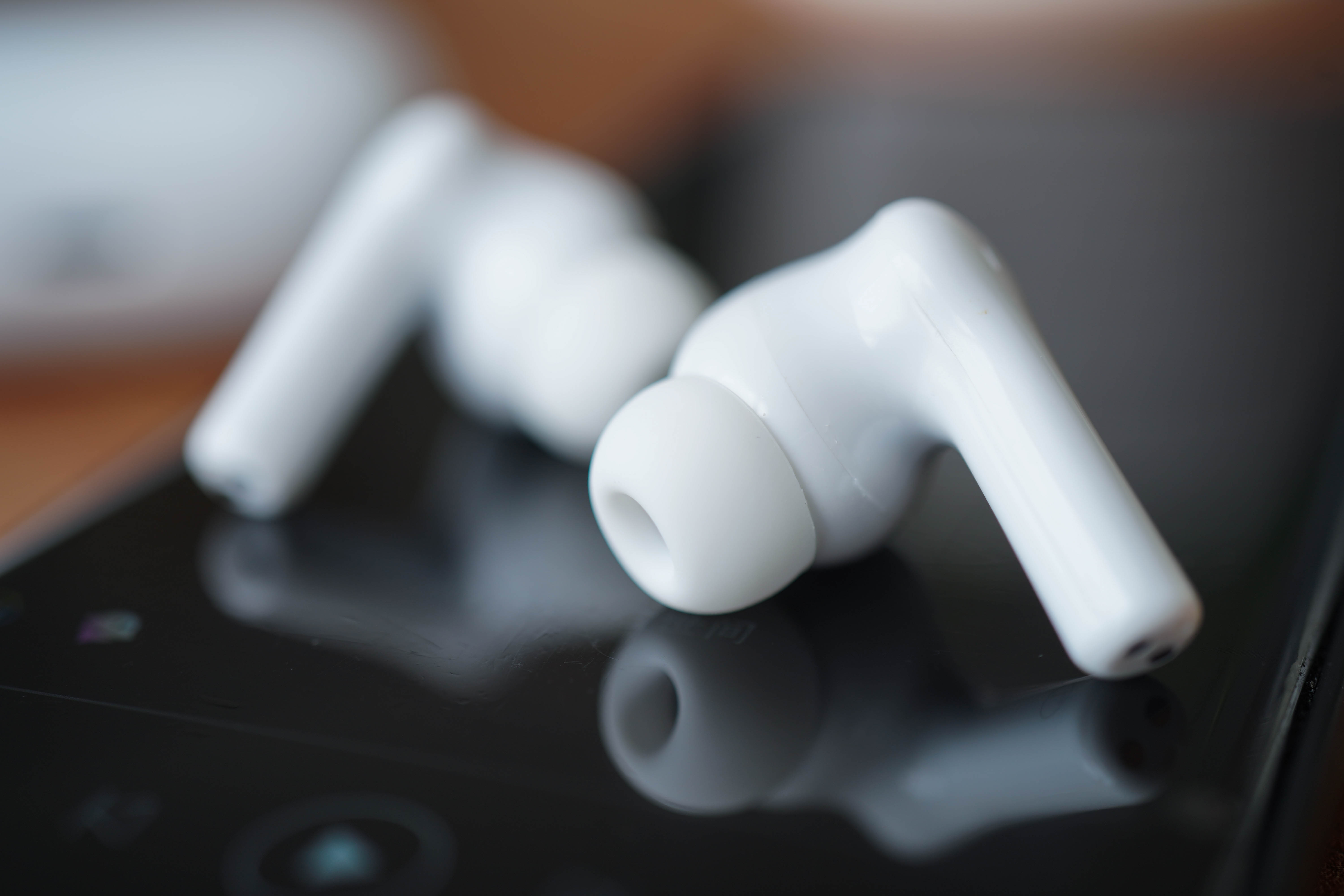 智能降噪無感佩戴:vivo TWS 2系列主動降噪真無線耳機(jī)圖賞-鋒巢網(wǎng)