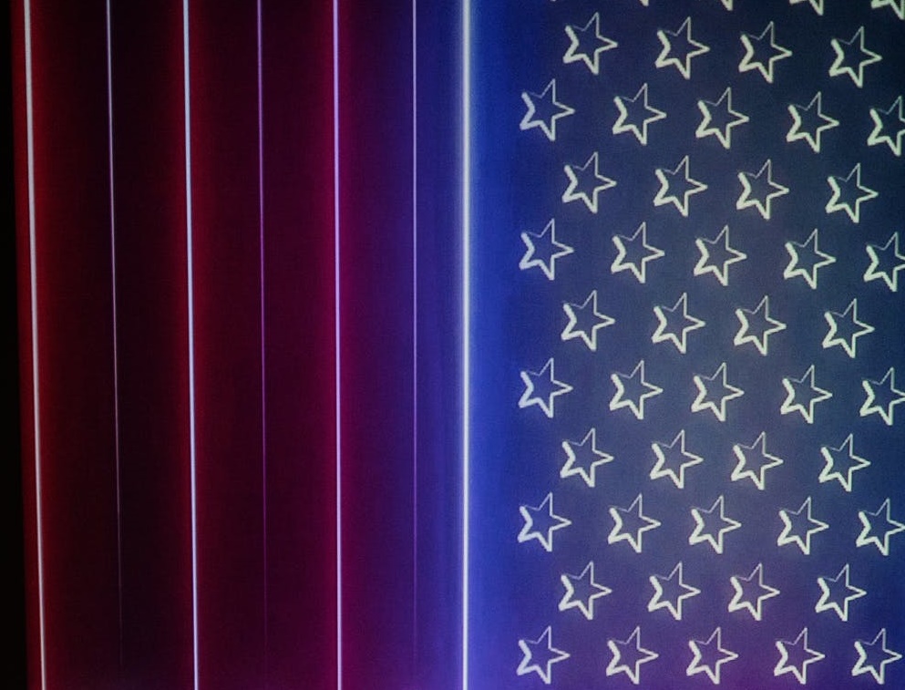 圍剿“大嘴”馬斯克-鋒巢網(wǎng)