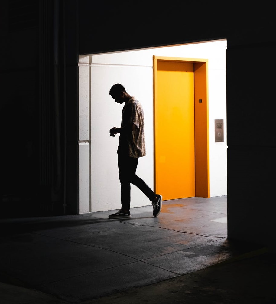 頂流主播，何去何從？-鋒巢網(wǎng)