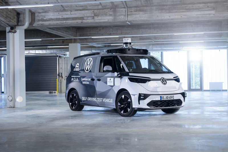 大眾正在復(fù)興其標(biāo)志性的微型巴士，將其改造成電動(dòng)機(jī)器人出租車-鋒巢網(wǎng)