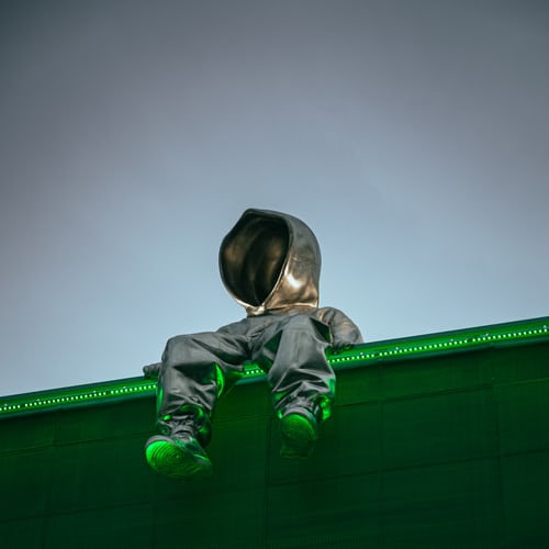 掙扎的年輕人:做大廠鳳尾,還是小廠雞頭?-鋒巢網(wǎng)